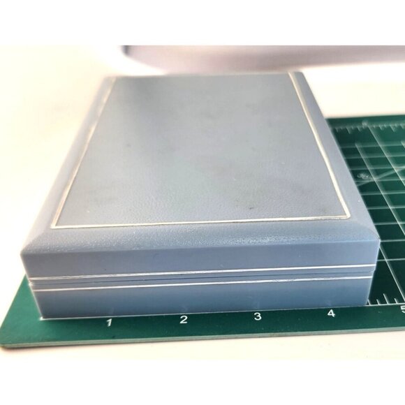 Vintage DuBarry Fifth Avenue NYC Jewelry Presentation Box Blue Plastic White Tri - Picture 4 of 8